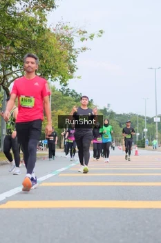 Runner Photo 5669628
