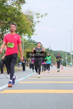 Runner Photo 5669632