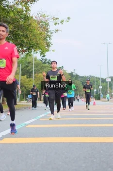 Runner Photo 5669634