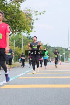 Runner Photo 5669640