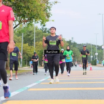 Runner Photo 5669641