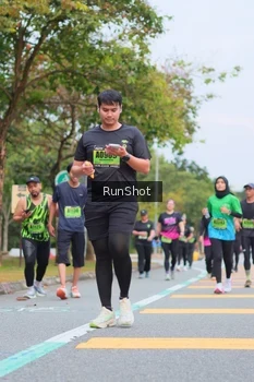 Runner Photo 5669663