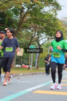 Runner Photo 5669692