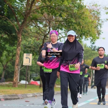 Runner Photo 5669715