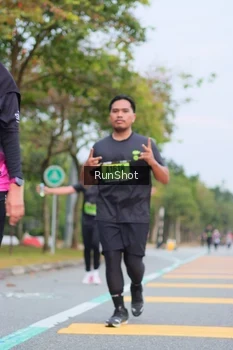 Runner Photo 5669751