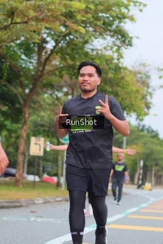 Runner Photo 5669754