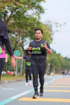 Runner Photo 5669765