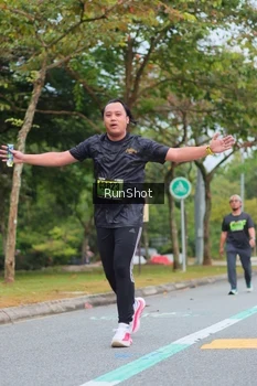 Runner Photo 5669788