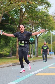 Runner Photo 5669791