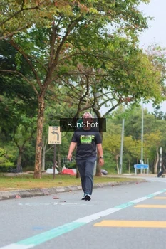 Runner Photo 5669793