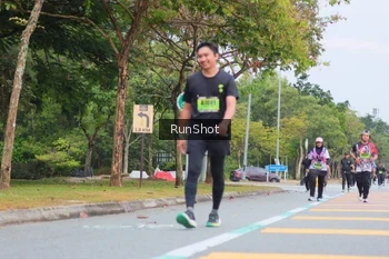 Runner Photo 5669819