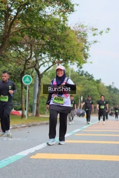 Runner Photo 5669840