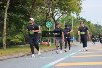 Runner Photo 5669863