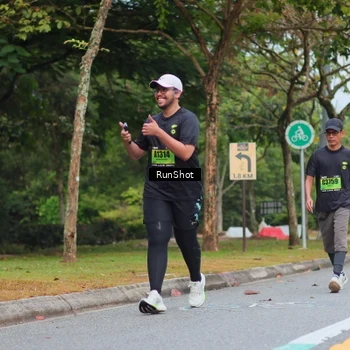 Runner Photo 5669875