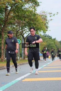 Runner Photo 5669916