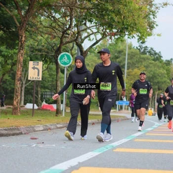 Runner Photo 5669936