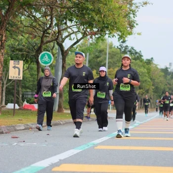 Runner Photo 5670015