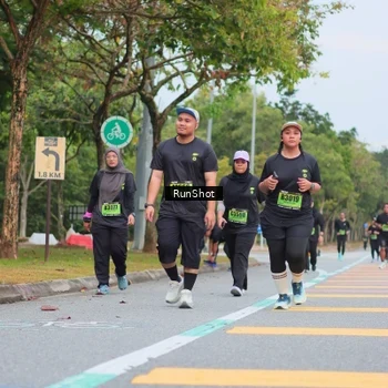 Runner Photo 5670092
