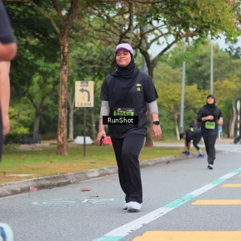 Runner Photo 5670106