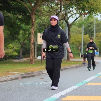 Runner Photo 5670117