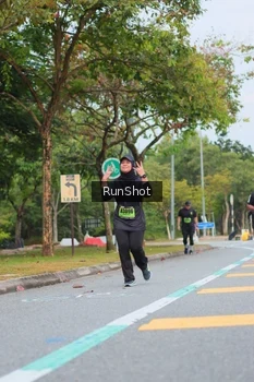 Runner Photo 5670130