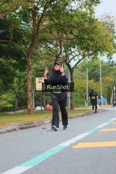 Runner Photo 5670135