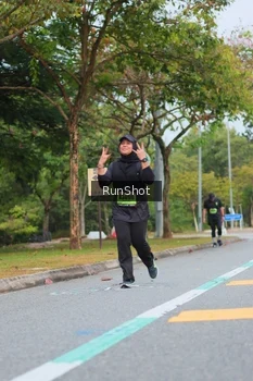 Runner Photo 5670136