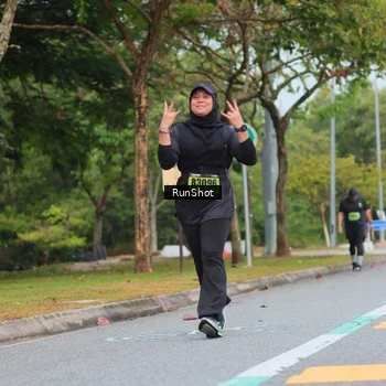 Runner Photo 5670142