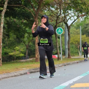 Runner Photo 5670147