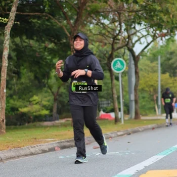 Runner Photo 5670153