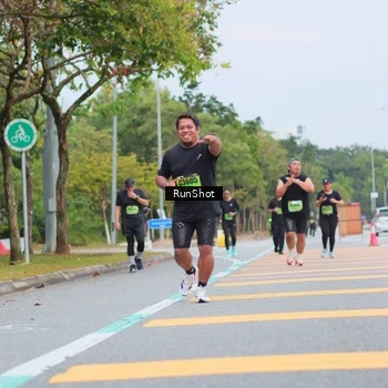 Runner Photo 5670155