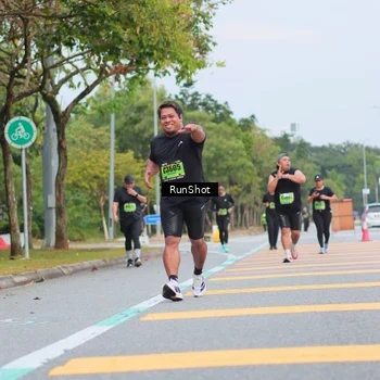 Runner Photo 5670156