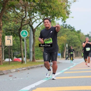 Runner Photo 5670158