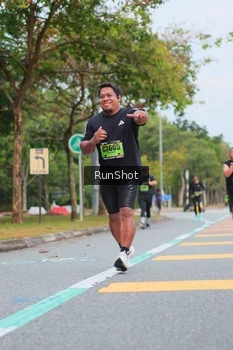 Runner Photo 5670172
