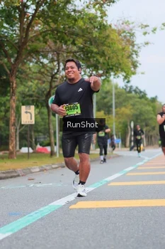 Runner Photo 5670177