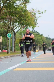 Runner Photo 5670189