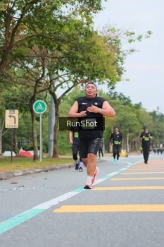 Runner Photo 5670190