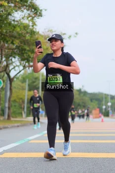 Runner Photo 5670227
