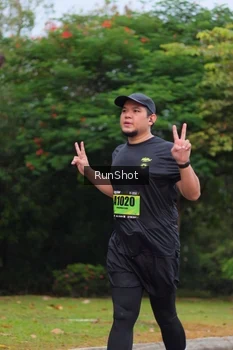Runner Photo 5670245