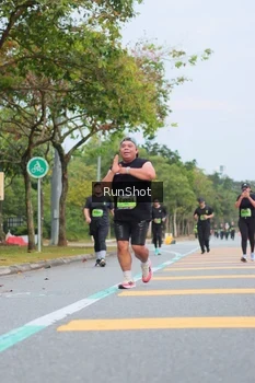 Runner Photo 5670247
