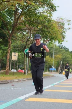 Runner Photo 5670248