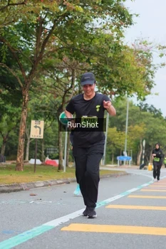 Runner Photo 5670249