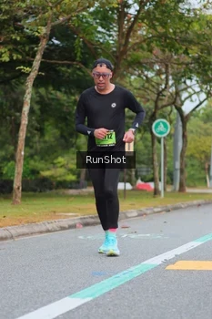 Runner Photo 5670275