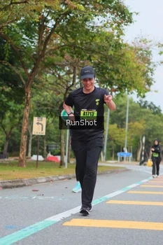Runner Photo 5670277