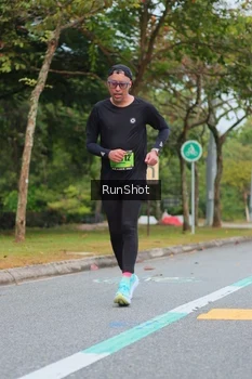 Runner Photo 5670280