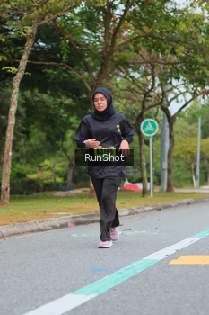 Runner Photo 5670289