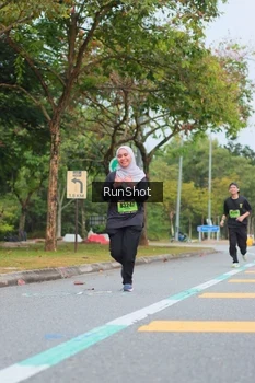 Runner Photo 5670308