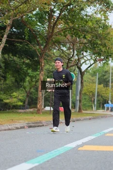 Runner Photo 5670333