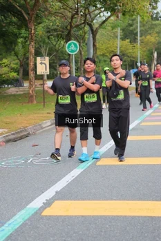 Runner Photo 5670376