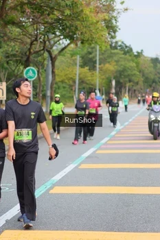 Runner Photo 5670387